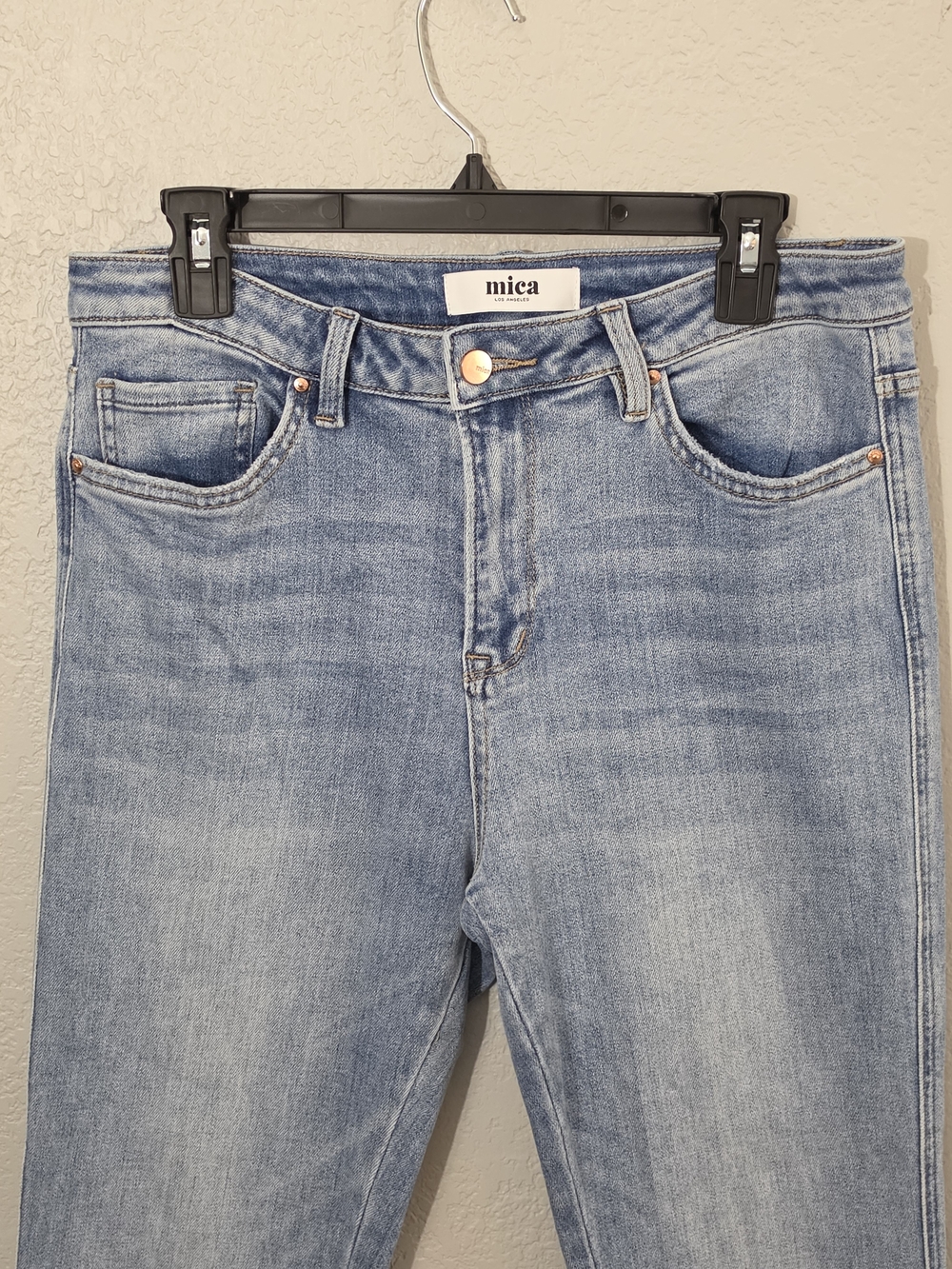 Mica High Rise Crop Flare Shark Hem Jeans Light Wash Stretch Denim Womens 30 - Picture 4 of 12